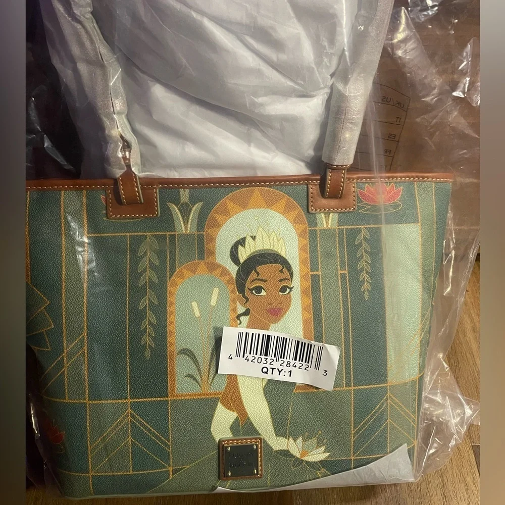💫Disney Dooney & Bourke Tiana Tote- Collectible 4 Disney fans & Enthusiasts 👸🏽 🐸